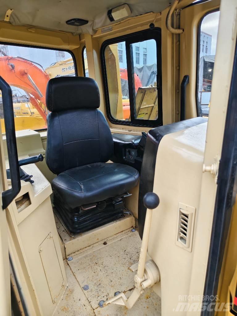 CAT D 7 R Buldožerji goseničarji