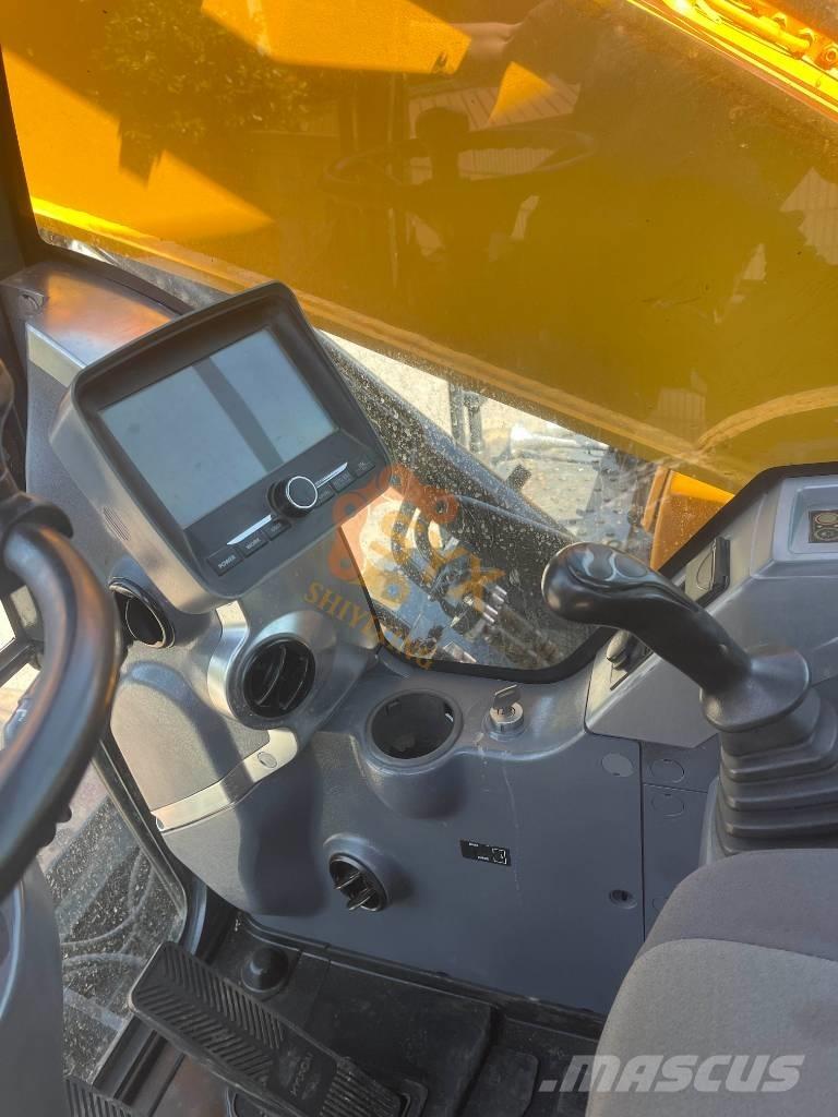 Hyundai R210W-9 Bagri na kolesih