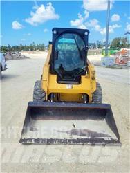 CAT 242 D Skid steer mini nakladalci