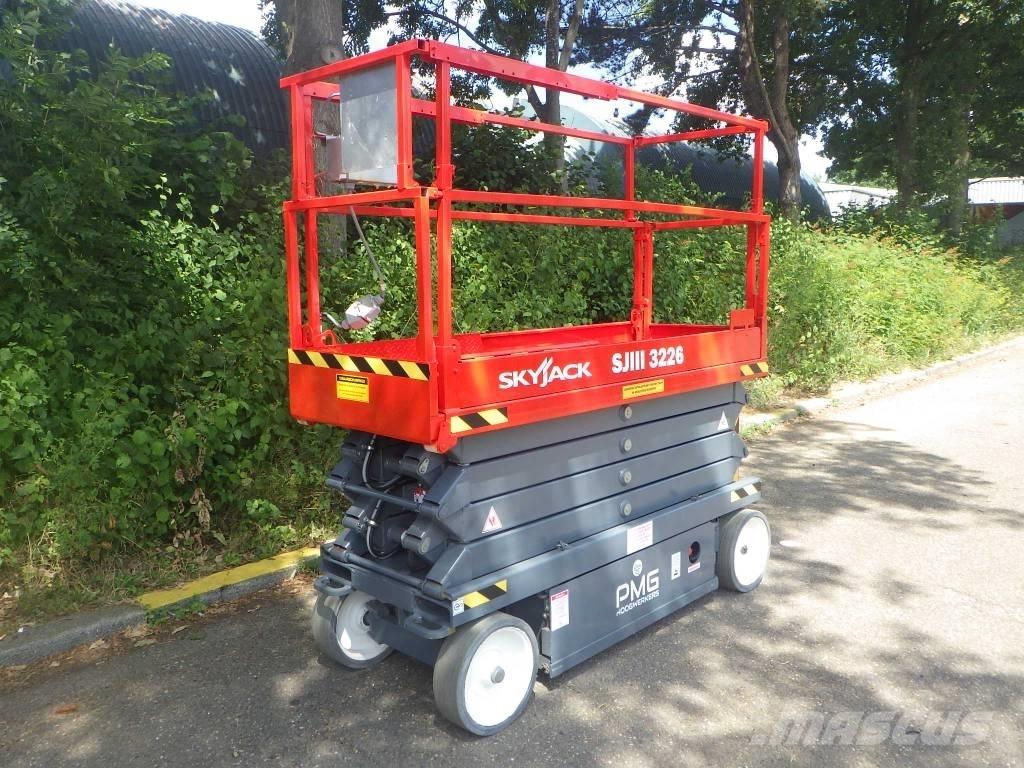 SkyJack SJ3226 Škarjaste dvižne ploščadi