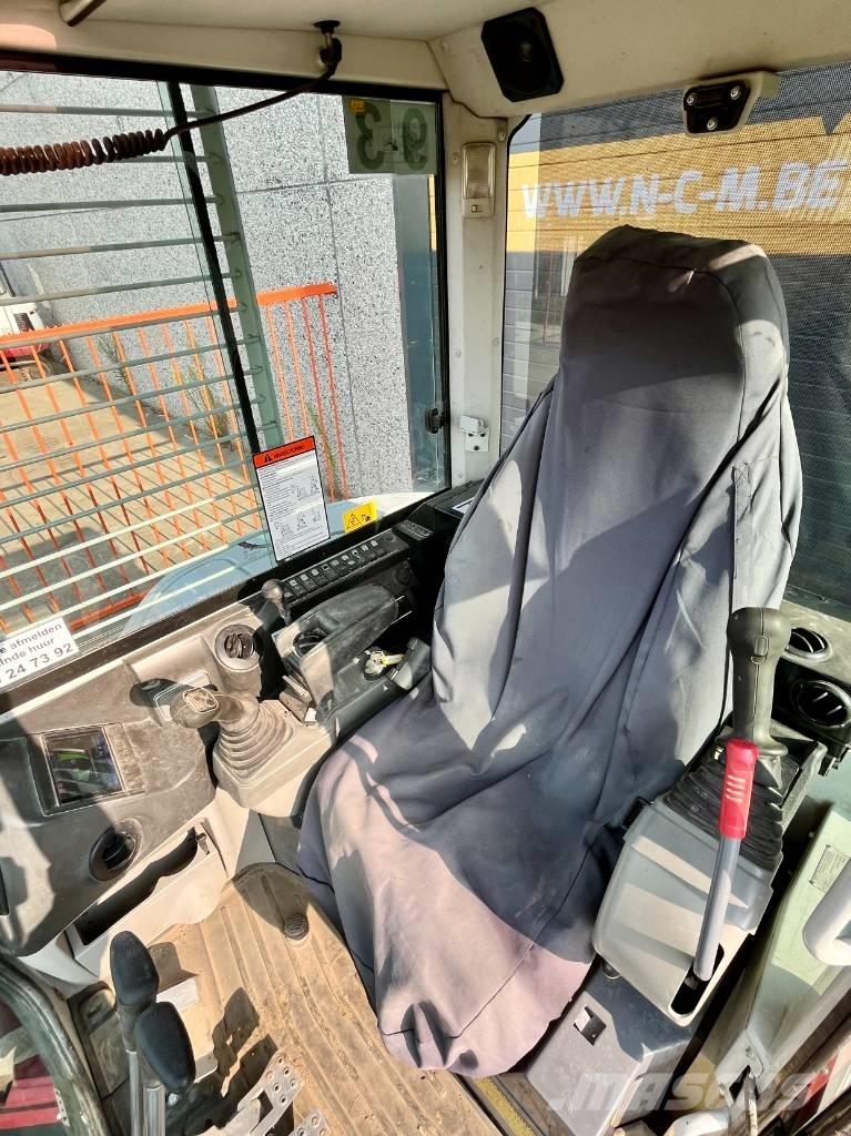 Takeuchi TB 257 FR Mini bagri <7t