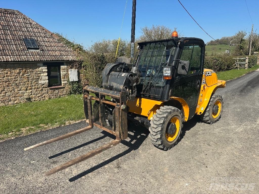 JCB 520-40 Teleskopski viličarji
