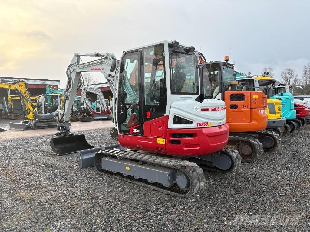 Takeuchi TB260 Mini bagri <7t