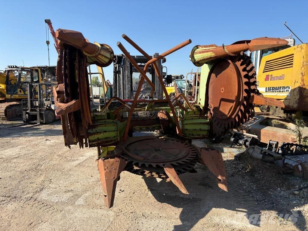 CLAAS RU 450 Stroji za krmo na lastni pogon