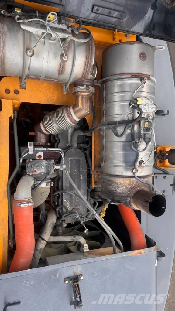 Hyundai HW 180 Bagri na kolesih