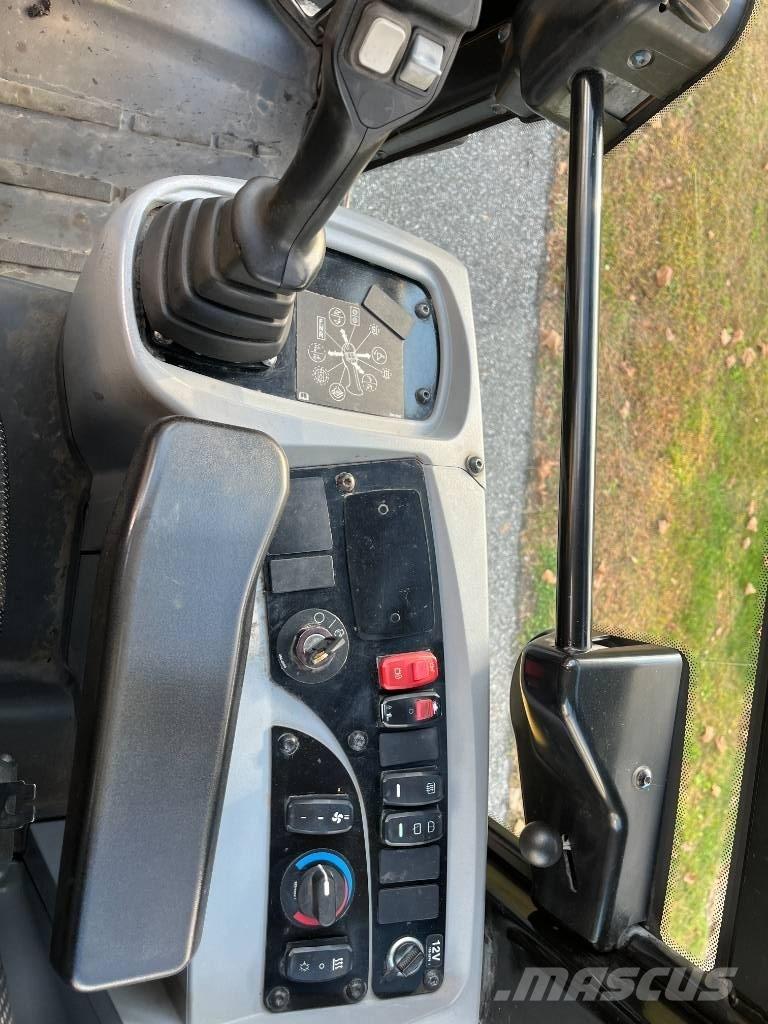 CAT 914M Kolesni nakladalci