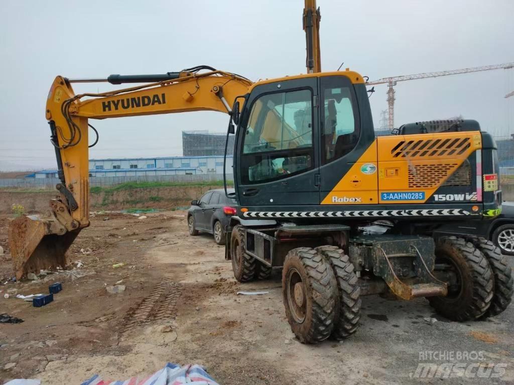 Hyundai 210W Bagri na kolesih