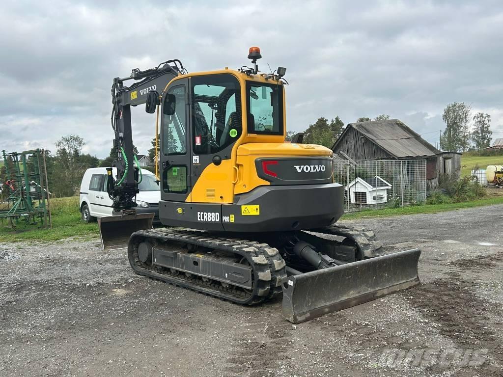 Volvo ECR 88 D PRO Midi bagri 7t – 12t
