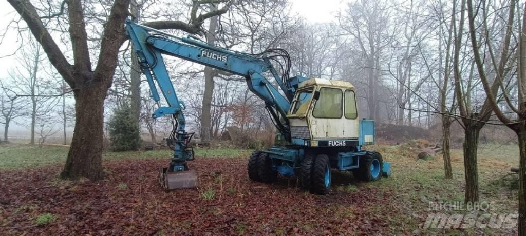 Fuchs F 712 Bagri na kolesih