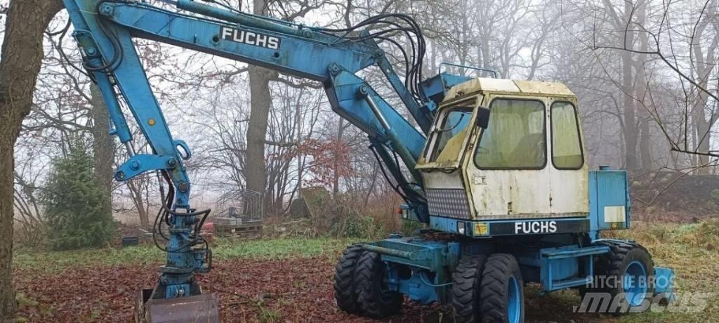 Fuchs F 712 Bagri na kolesih