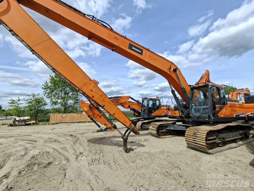 Doosan DX 300 LC-5 Bagri goseničarji
