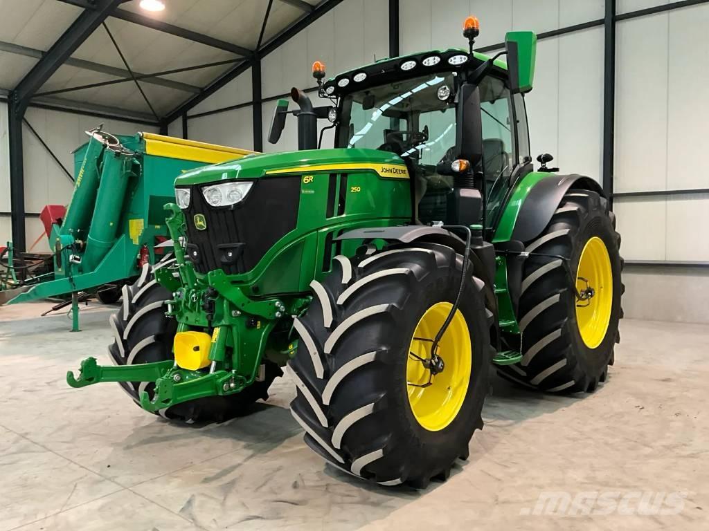 John Deere 6R 250 Traktorji