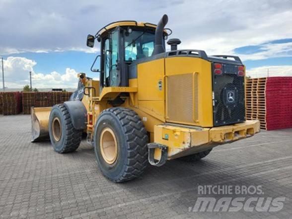 John Deere 624K Kolesni nakladalci