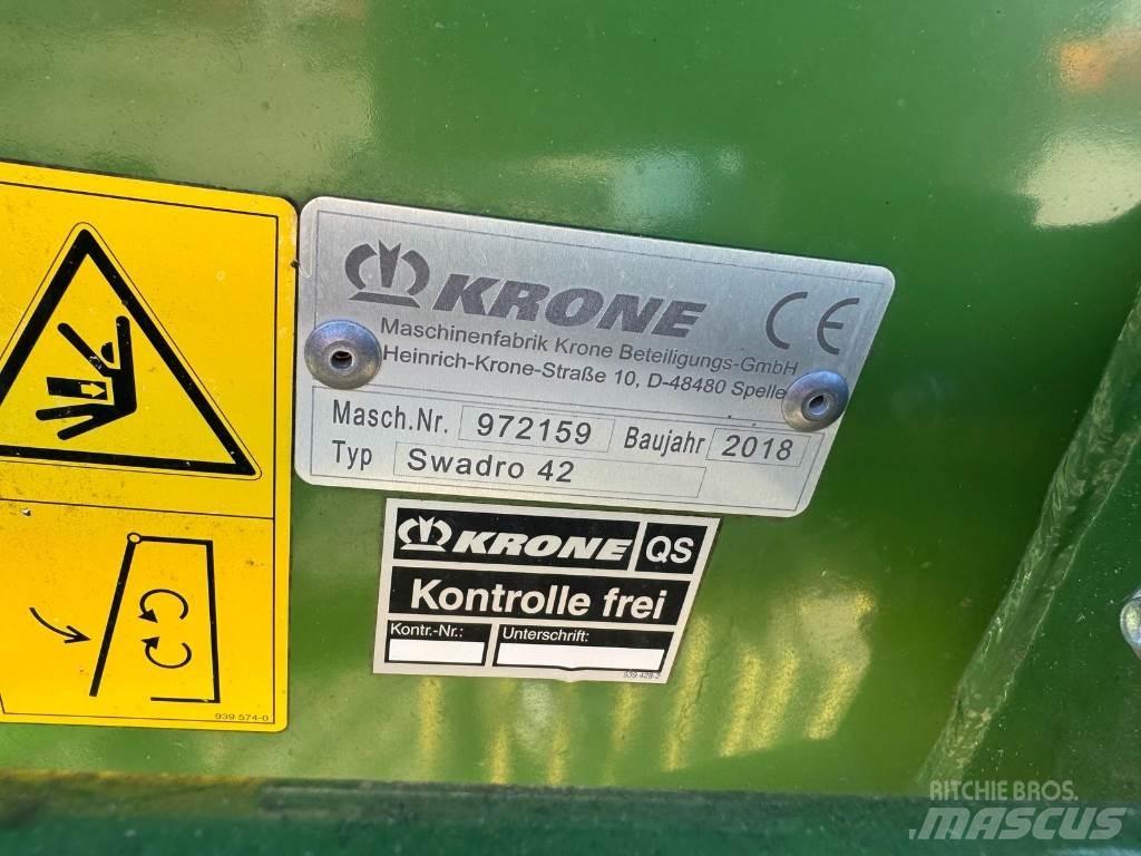 Krone SWADRO 420 Zgrabljalniki