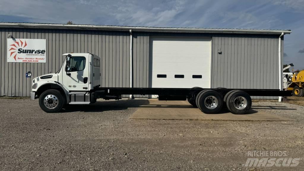 Freightliner M2 Tovornjaki-šasije