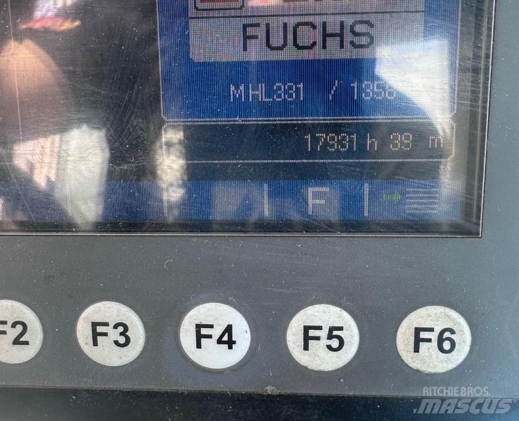 Fuchs MHL 331 D Bagri za prekladanje primarnih/sekundarnih surovin