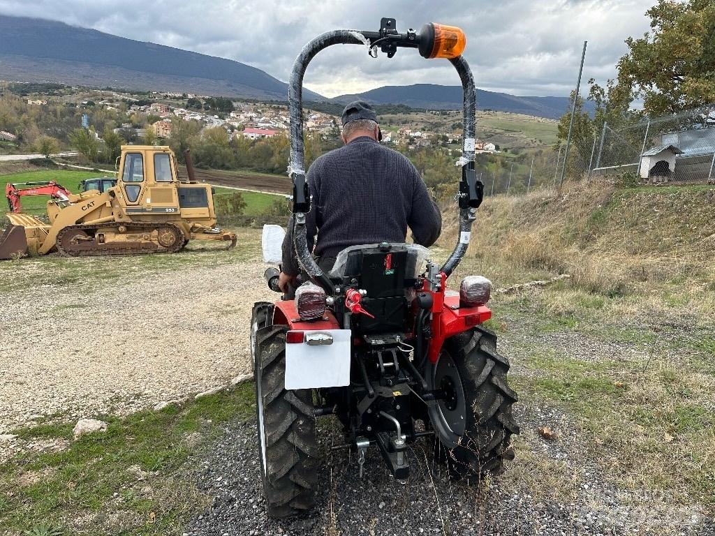  FIELDTRACK 180D Traktorji