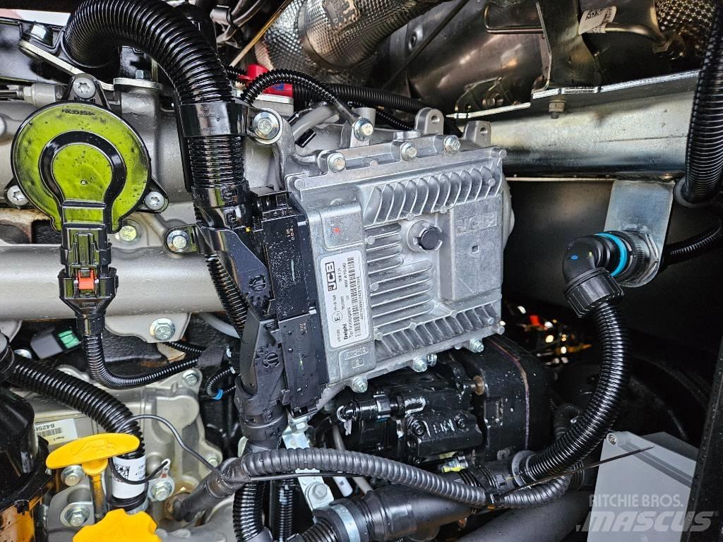 JCB 413K Kolesni nakladalci