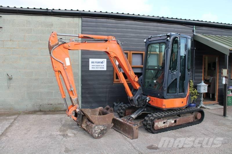 Hitachi ZX 30 U Mini bagri <7t