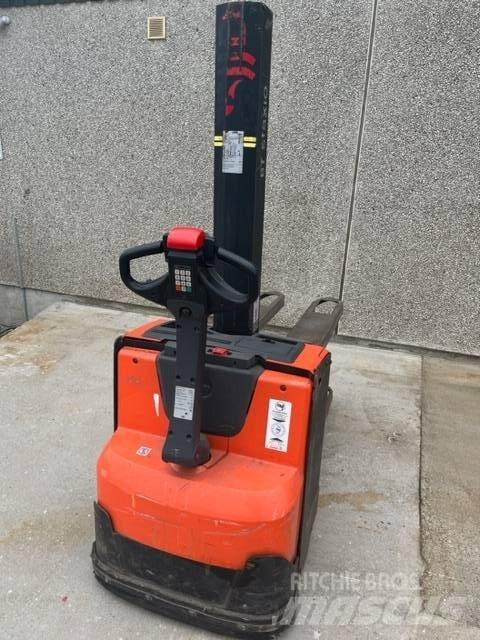 BT SWE 080 L Ročni električni viličar