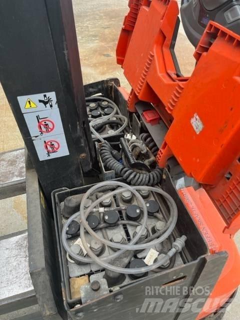 BT SWE 080 L Ročni električni viličar