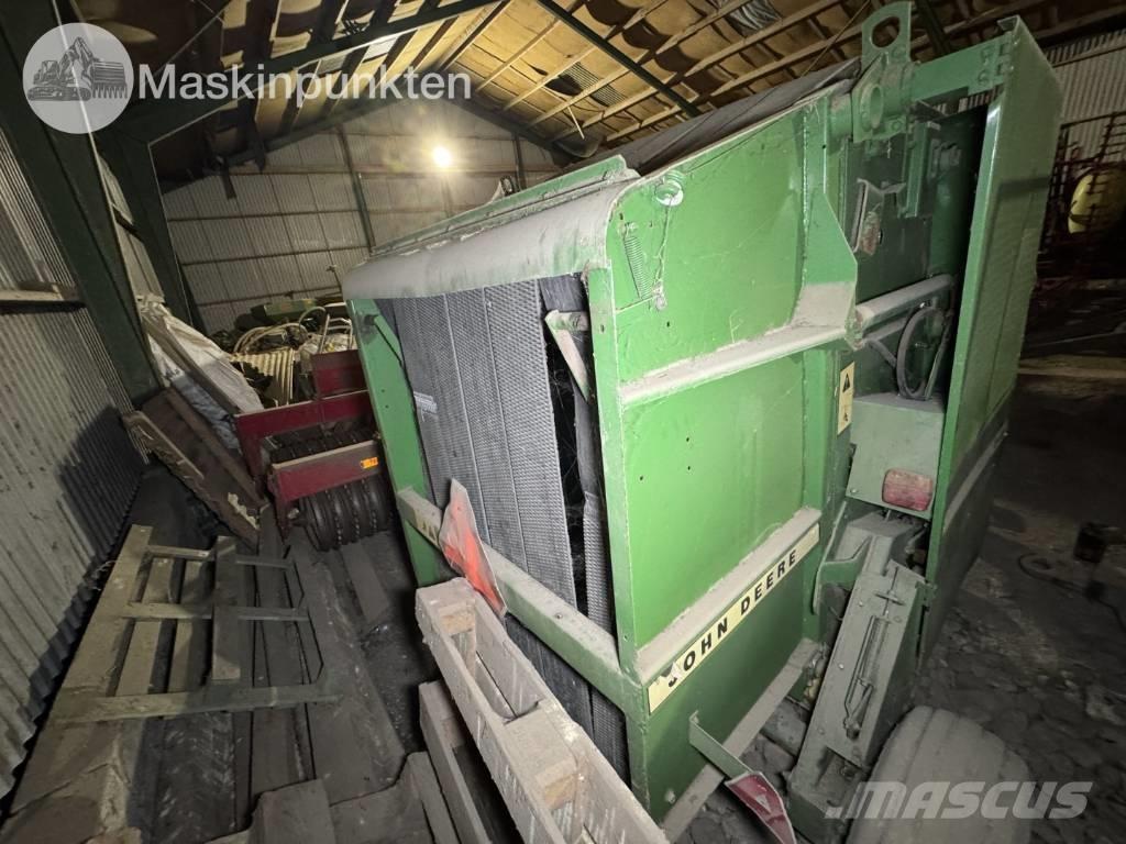 John Deere 545 Balirke (okrogle bale)