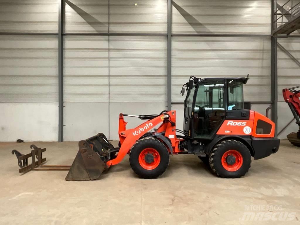 Kubota R 065 Kolesni nakladalci