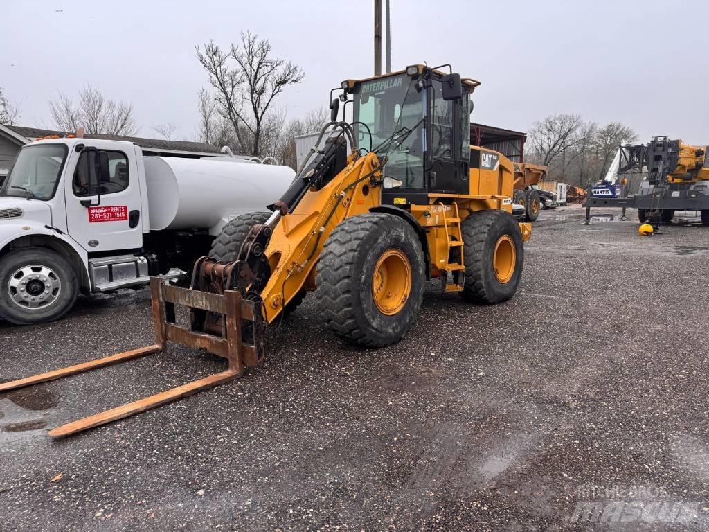 CAT 924 H Kolesni nakladalci