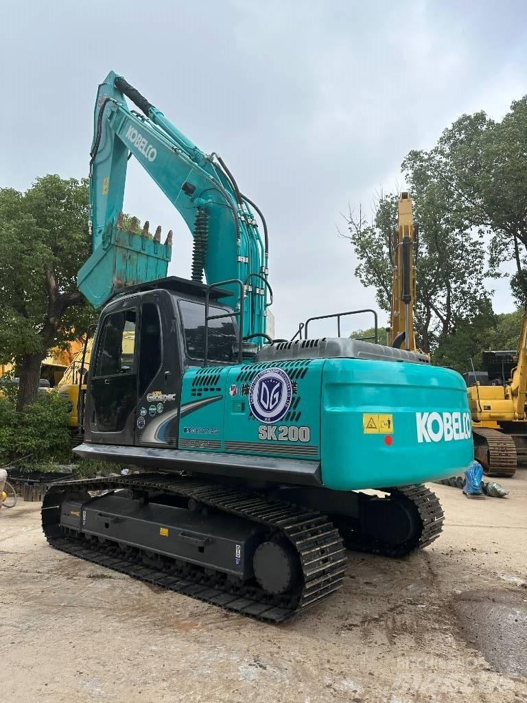 Kobelco SK 200 Bagri goseničarji