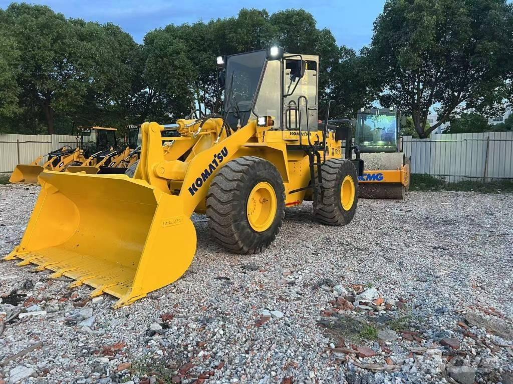 Komatsu WA 320-3 Kolesni nakladalci