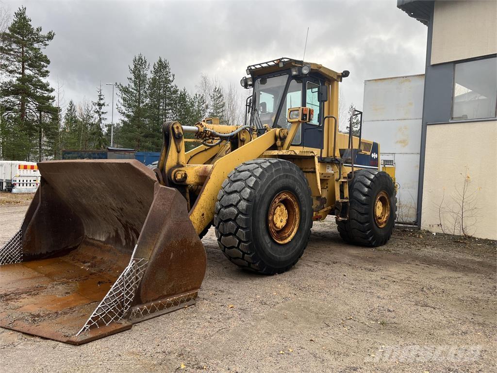 Komatsu WA 470 Kolesni nakladalci