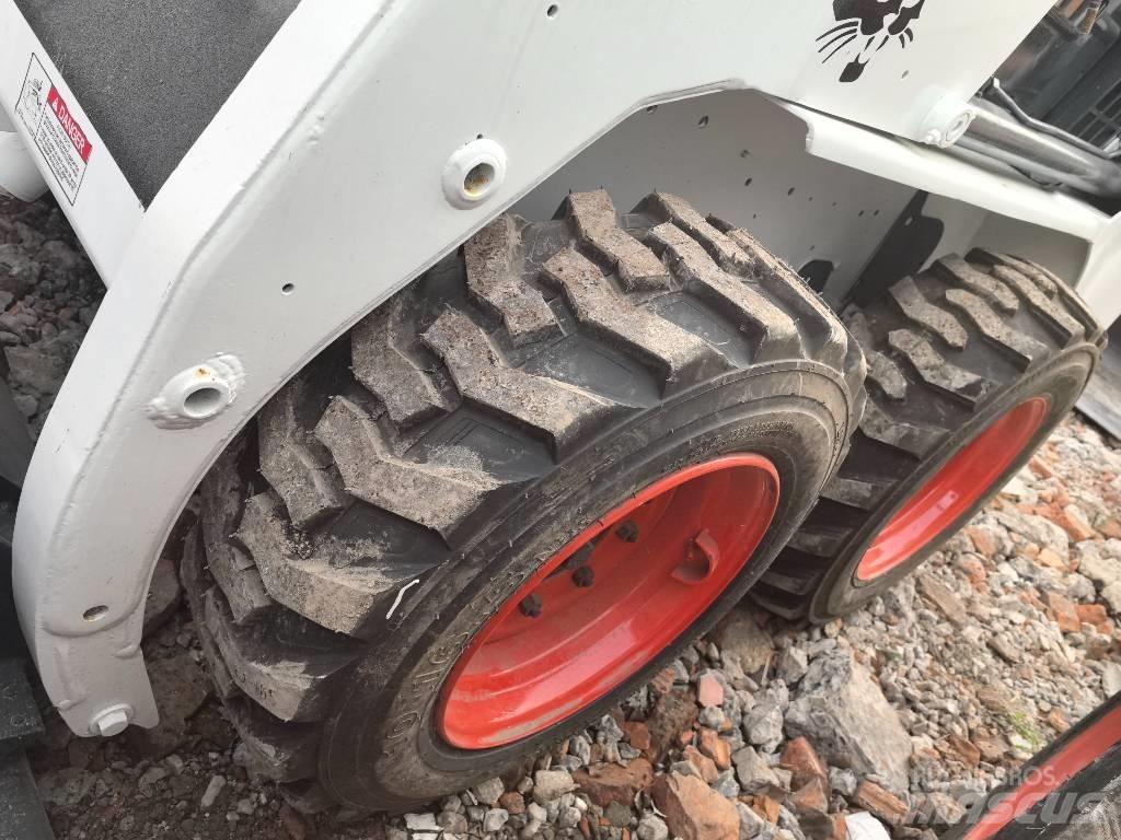 Bobcat S 130 Skid steer mini nakladalci