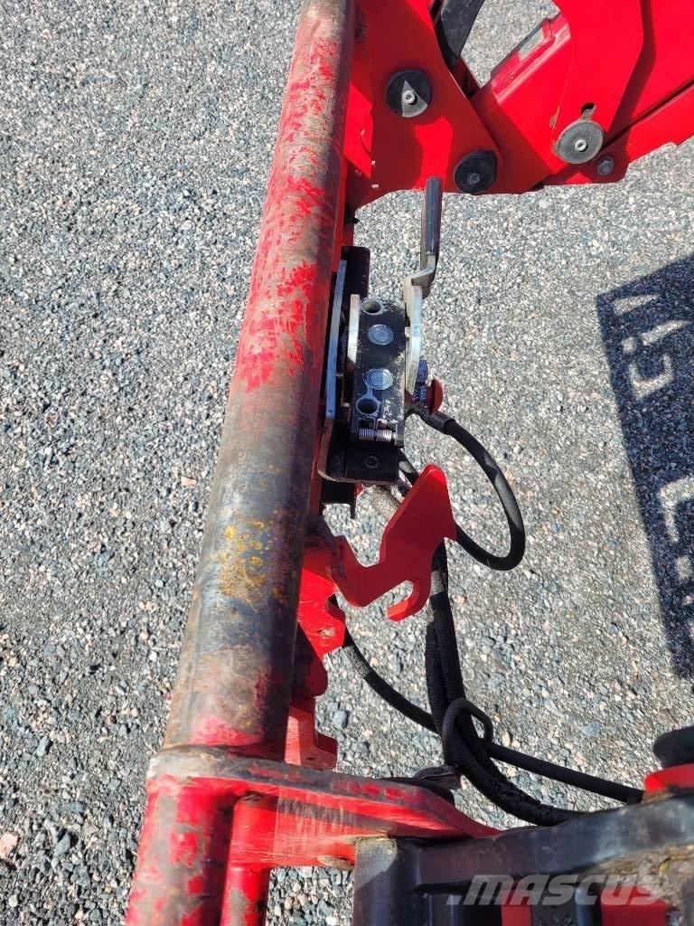 Massey Ferguson 5445 Traktorji
