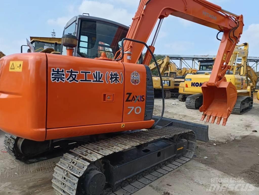 Hitachi ZX70 Mini bagri <7t