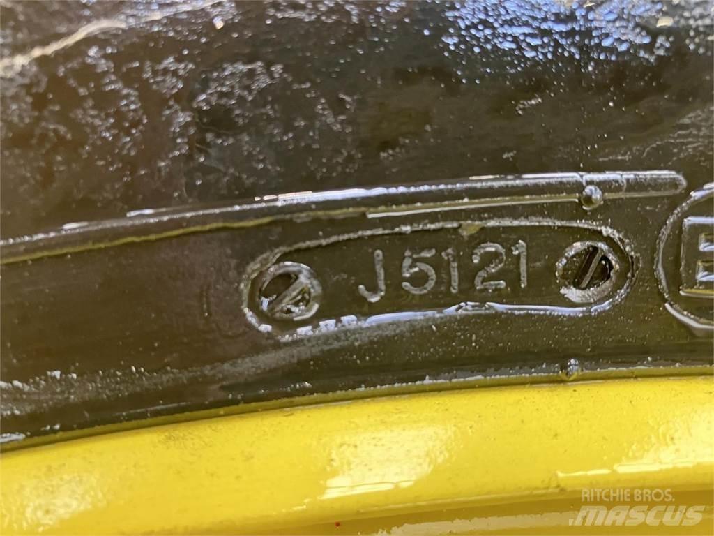 BKT 520/85R38 Gume, kolesa in platišča