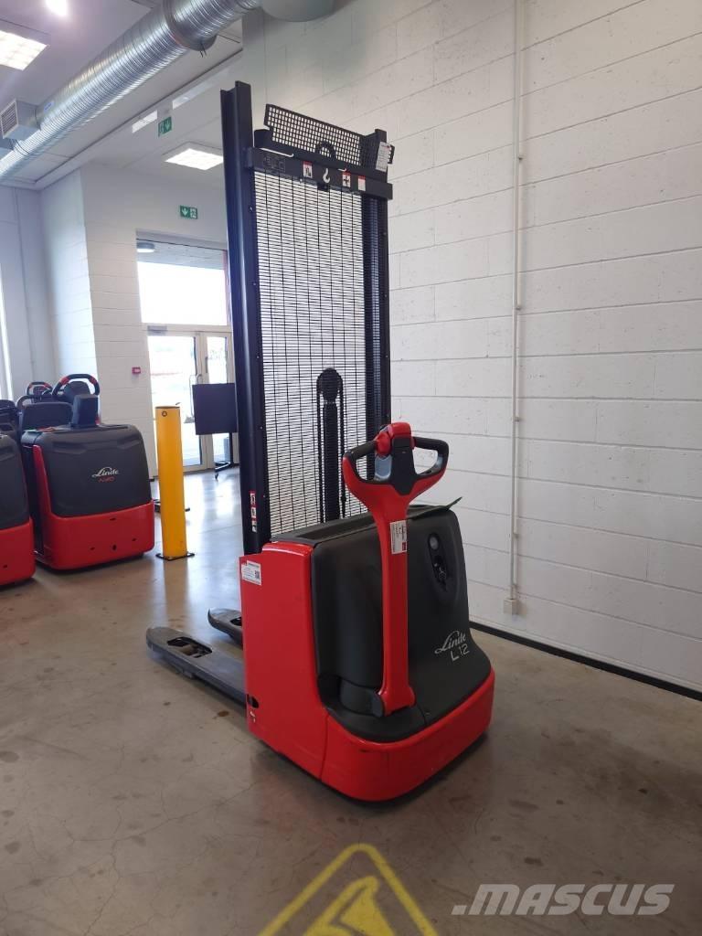 Linde L 12 Ročni električni viličar