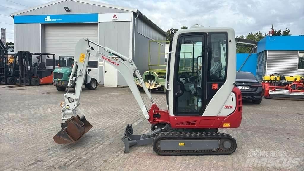 Takeuchi TB216 A Mini bagri <7t