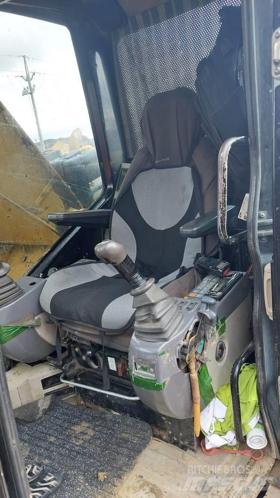CAT 321 LCR Bagri goseničarji