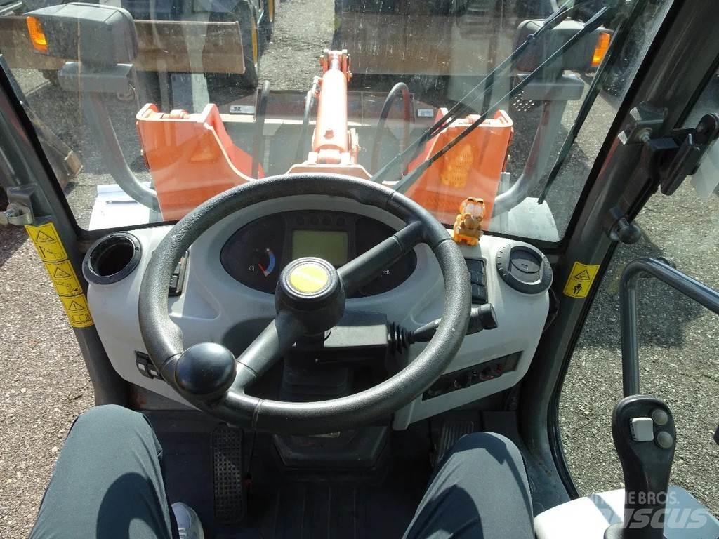 Hitachi ZW75 Drugo