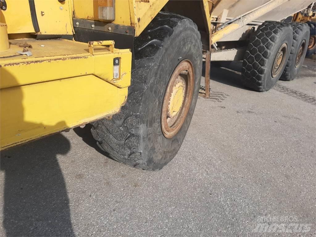 Volvo A25B 6x6 Zglobni demperji