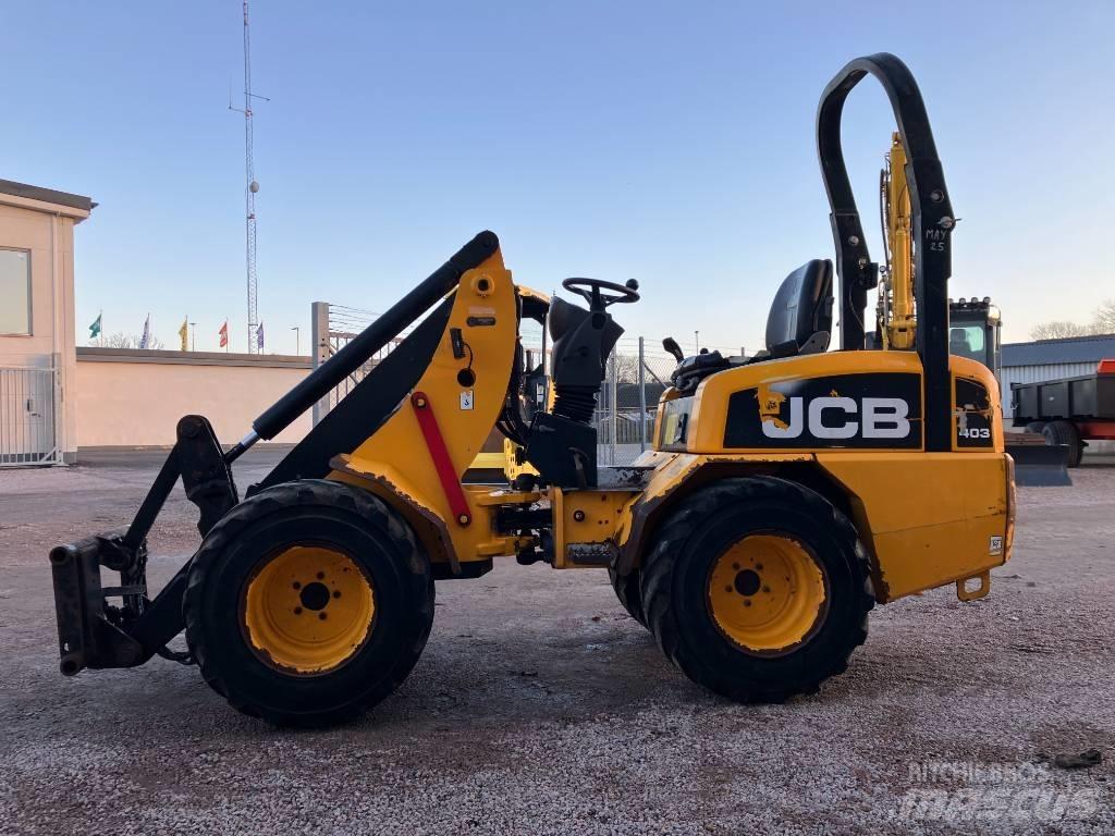 JCB 403 Večnamenski nakladalci