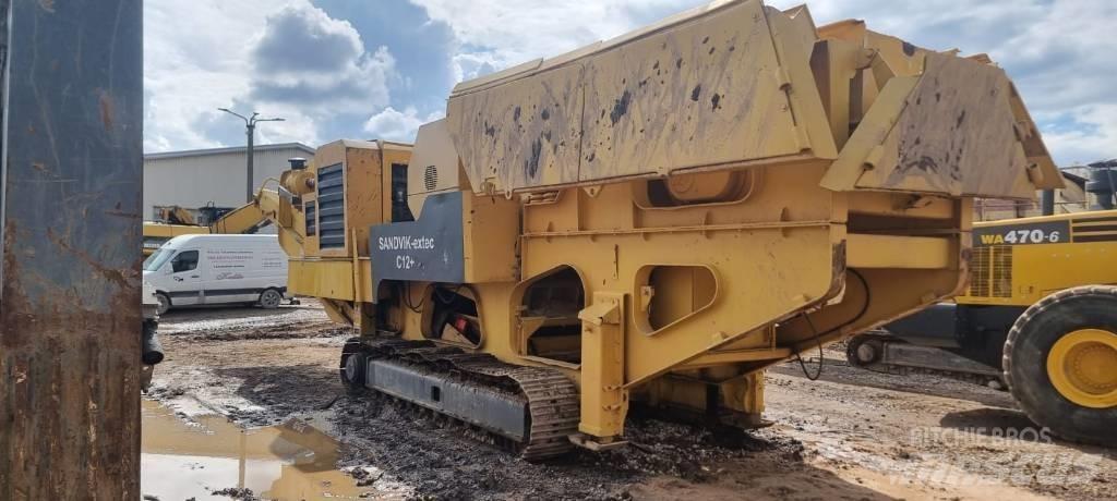 Extec C12 + Mobilni drobilniki