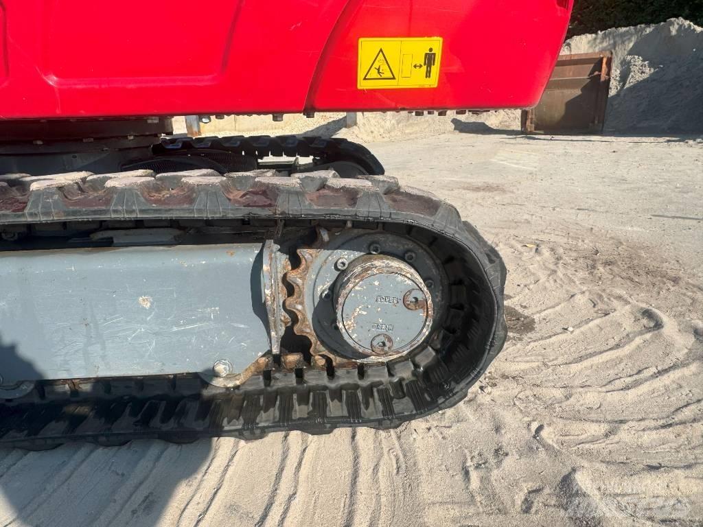 Takeuchi TB 216 Mini bagri <7t