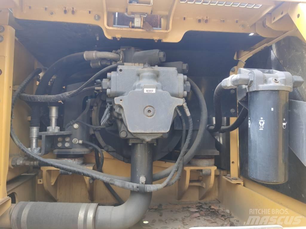 Komatsu PC 350-7 Bagri goseničarji