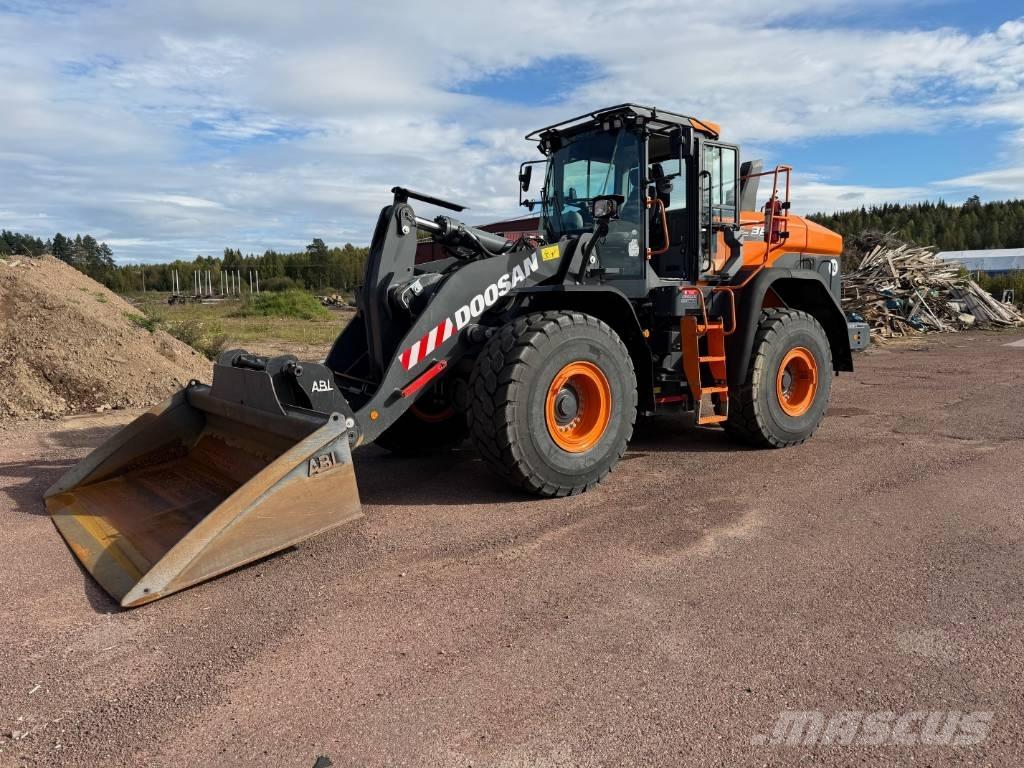 Develon DL 380-7 Kolesni nakladalci