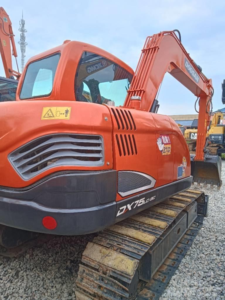 Doosan DX 75 Mini bagri <7t