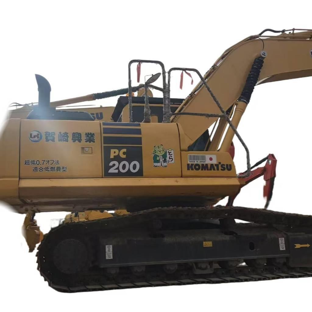 Komatsu PC 200-8 Bagri goseničarji