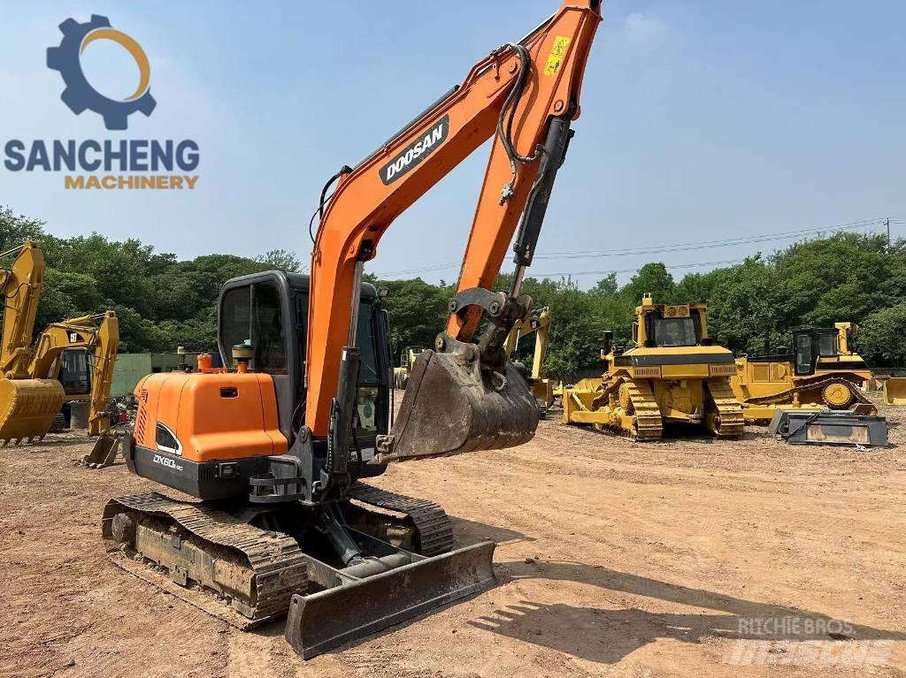 Doosan DX 60 Mini bagri <7t