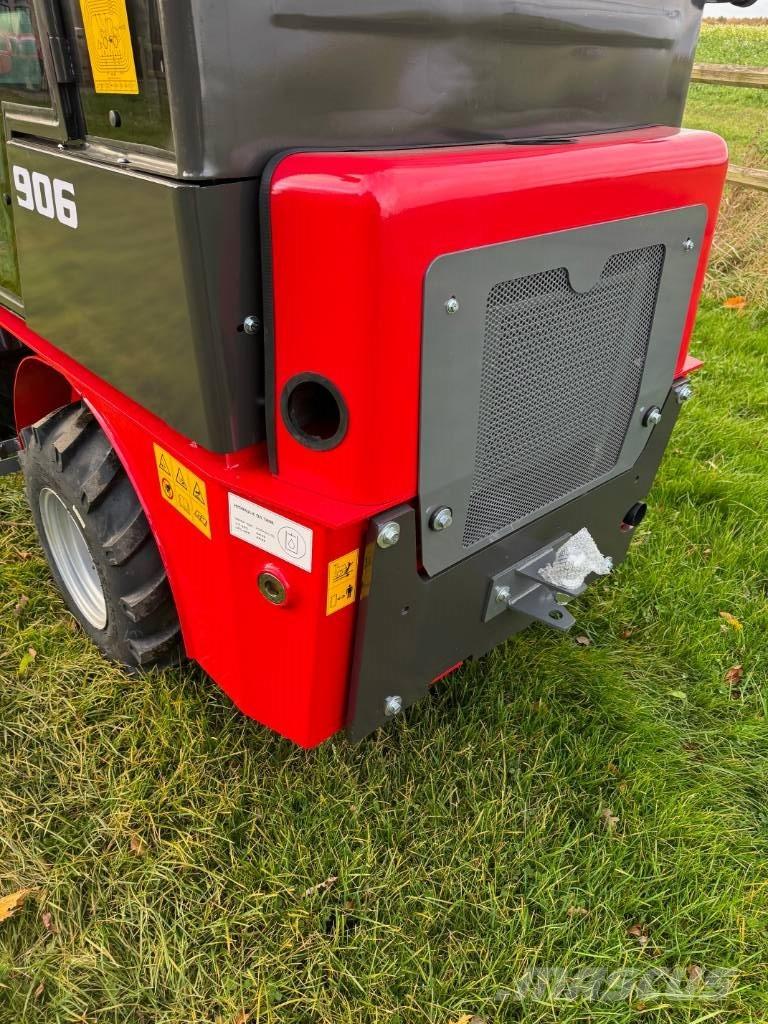  Max Loader 906 Mini nakladalci