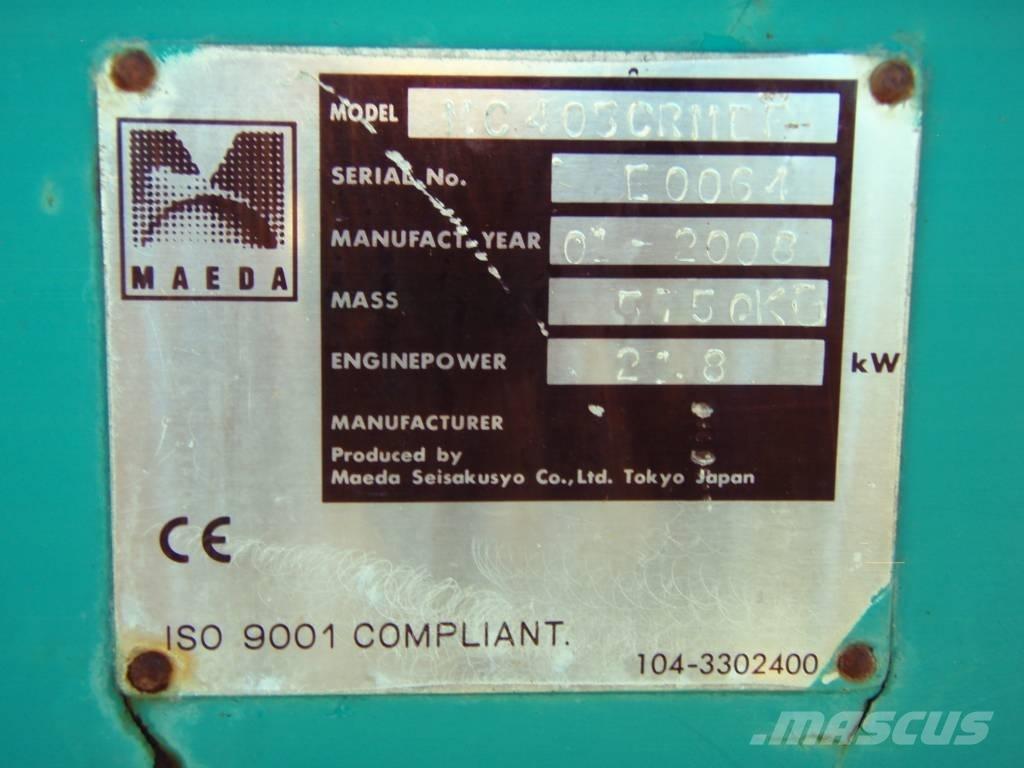 Maeda MC 405 CRME Dvigala na gosenicah